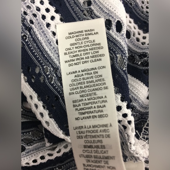 Chicos Size 2 (L/12) Navy White Striped 3/4 Sleeve Cutout Top Shirt - Picture 8 of 9